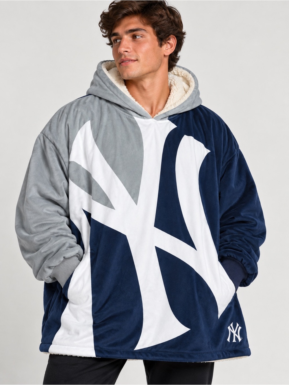 NY Yankees MLB Oversized Sherpa Blanket Hoodie Sweatshirt XXL NWOT